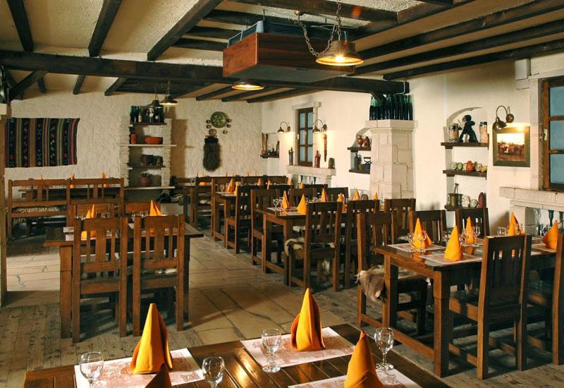 בוקרשט Hotel Irisa מראה חיצוני תמונה